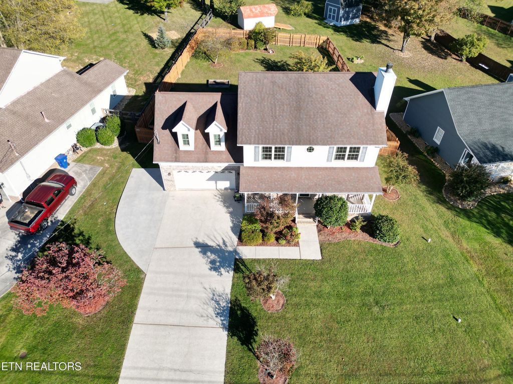 Photo of 572 Mariner Point Drive, Clinton, TN 37716 (MLS # 1319123)