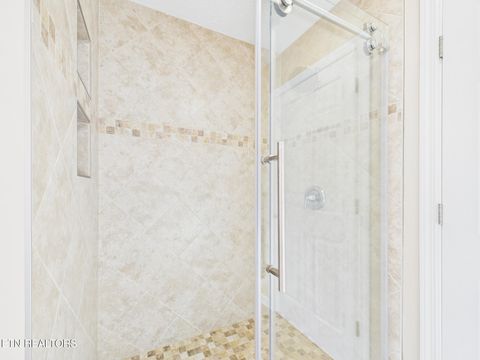 Tiny photo for 572 Mariner Point Drive, Clinton, TN 37716 (MLS # 1319123)