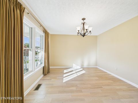 Tiny photo for 572 Mariner Point Drive, Clinton, TN 37716 (MLS # 1319123)