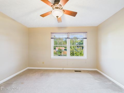 Tiny photo for 572 Mariner Point Drive, Clinton, TN 37716 (MLS # 1319123)