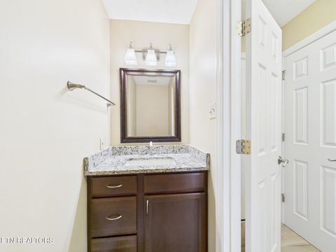 Tiny photo for 572 Mariner Point Drive, Clinton, TN 37716 (MLS # 1319123)