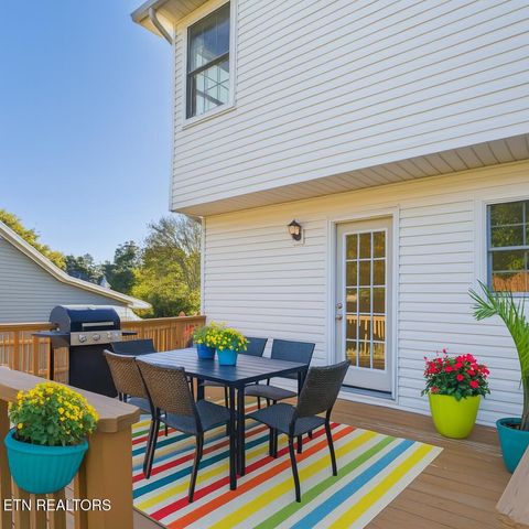 Tiny photo for 572 Mariner Point Drive, Clinton, TN 37716 (MLS # 1319123)