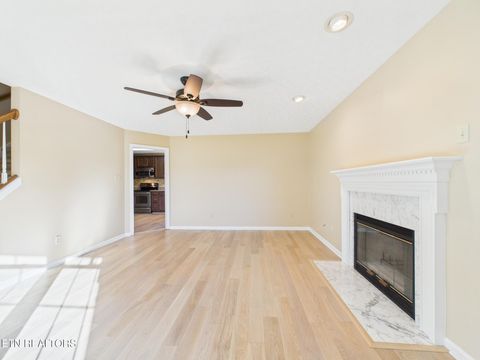 Tiny photo for 572 Mariner Point Drive, Clinton, TN 37716 (MLS # 1319123)