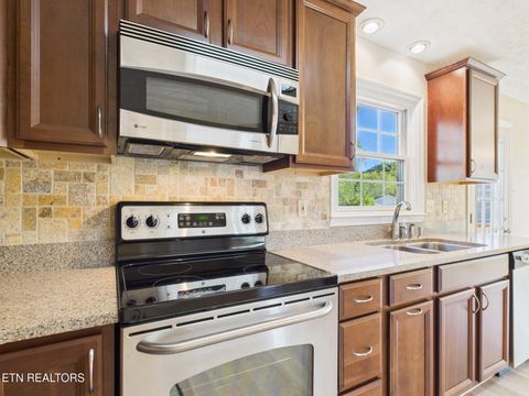 Tiny photo for 572 Mariner Point Drive, Clinton, TN 37716 (MLS # 1319123)