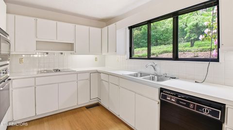 Tiny photo for 1313 S Chilhowee Drive, Knoxville, TN 37914 (MLS # 1341622)