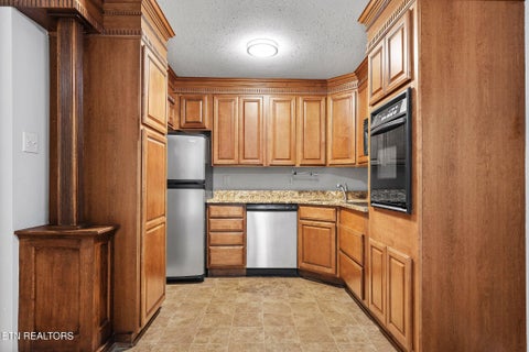 Tiny photo for 900 Mountain Creek Rd # 061, Chattanooga, TN 37405 (MLS # 1355715)