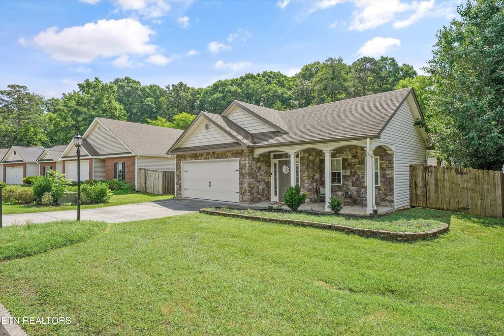 Photo of 10816 Meriwether Lane, Knoxville, TN 37934 (MLS # 1345393)