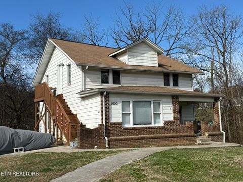 Photo of 1000 Baker Ave, Knoxville, TN 37920 (MLS # 1328775)