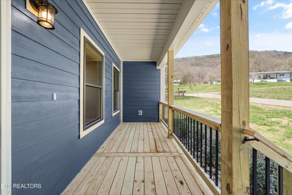 Photo of 4902 Idumea Rd, Corryton, TN 37721 (MLS # 1333269)