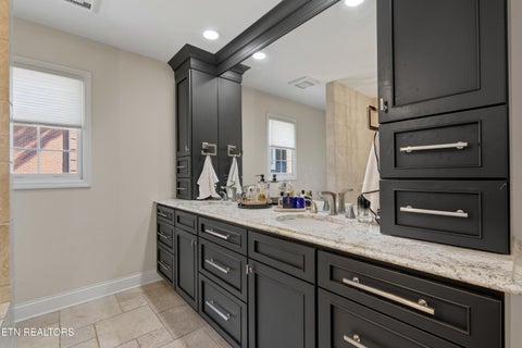 Tiny photo for 724 Summit Lake Court, Knoxville, TN 37922 (MLS # 1353535)