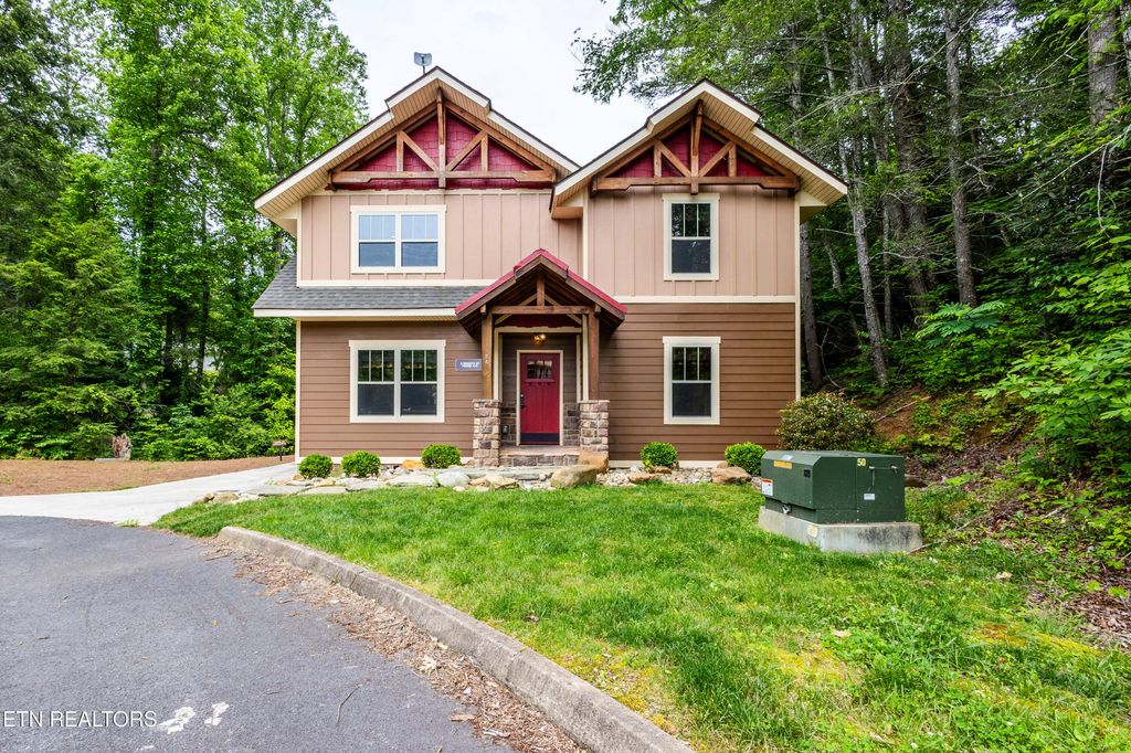 Photo of 1128 Anastasia Way, Gatlinburg, TN 37738 (MLS # 1301931)