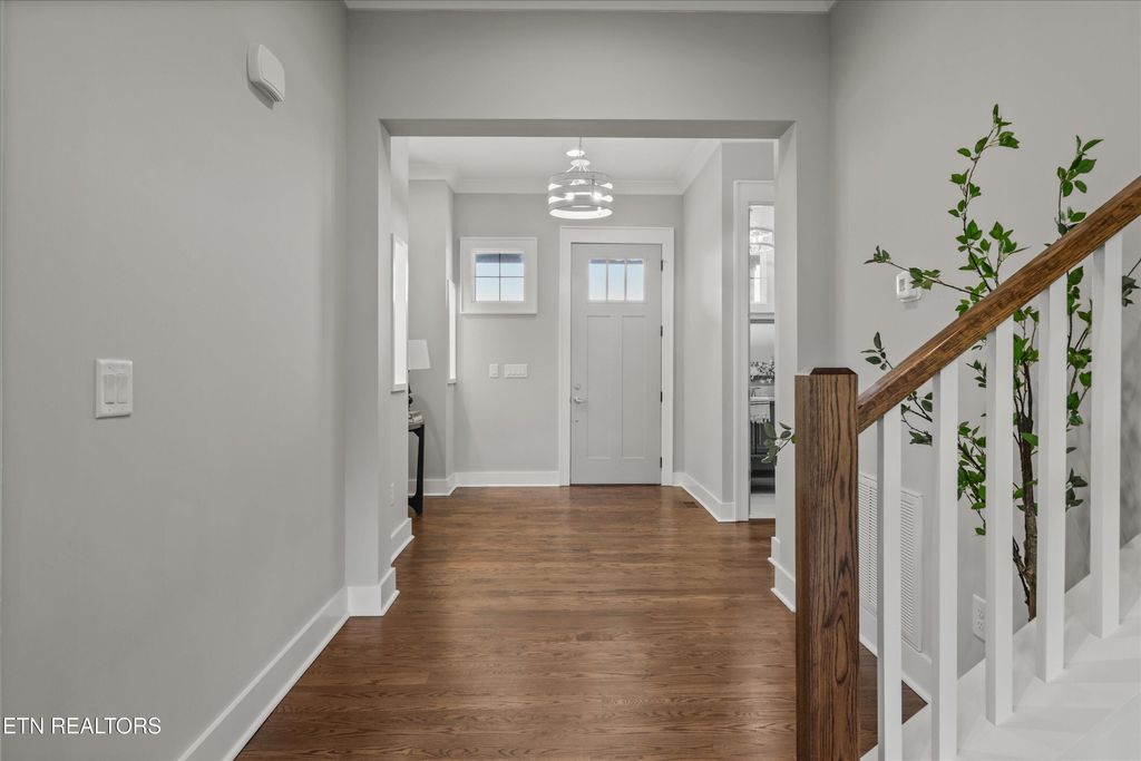 Photo of 1299 Chestnut Lane, Loudon, TN 37774 (MLS # 1336796)