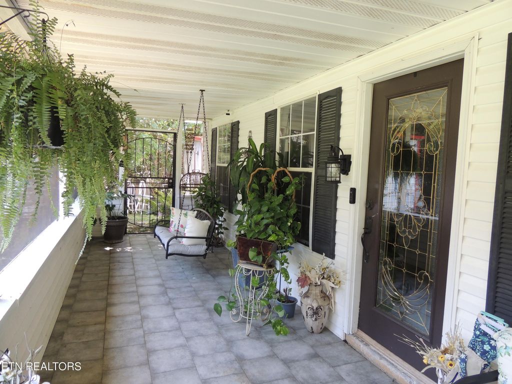 Photo of 441 Klondike Circle, Kodak, TN 37764 (MLS # 1315050)