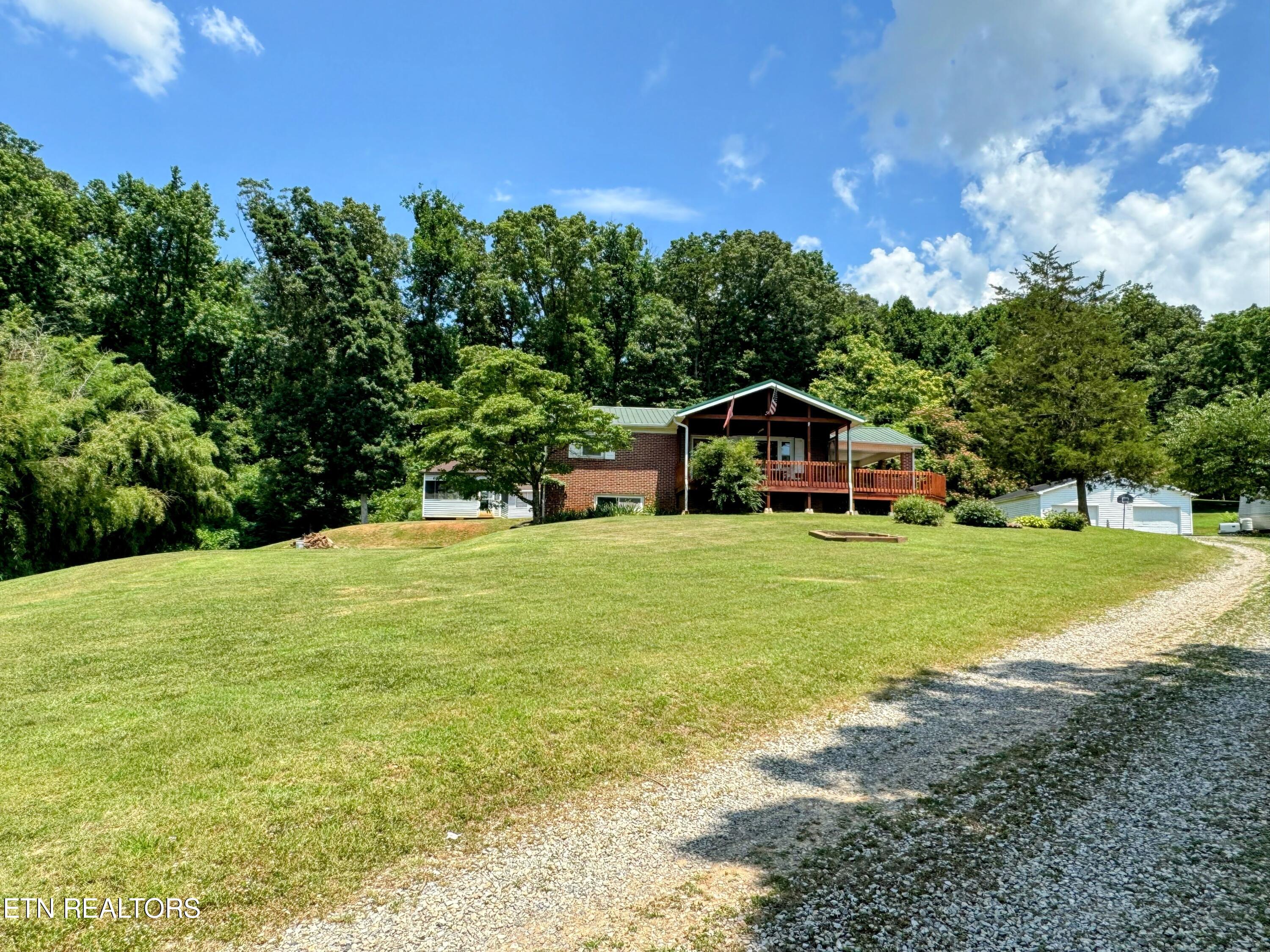 924 Bales Rd