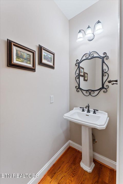 Tiny photo for 521 Calthorpe Lane, Knoxville, TN 37912 (MLS # 1320936)