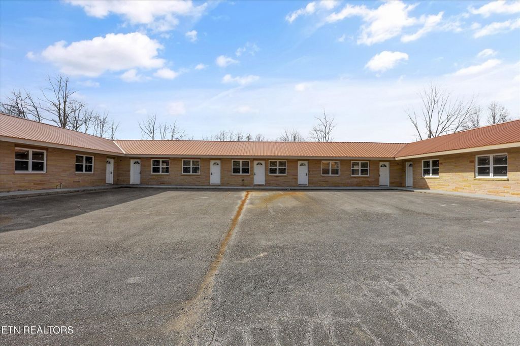 Photo of 8203 Morgan County Hwy Hwy, Sunbright, TN 37872 (MLS # 1331822)
