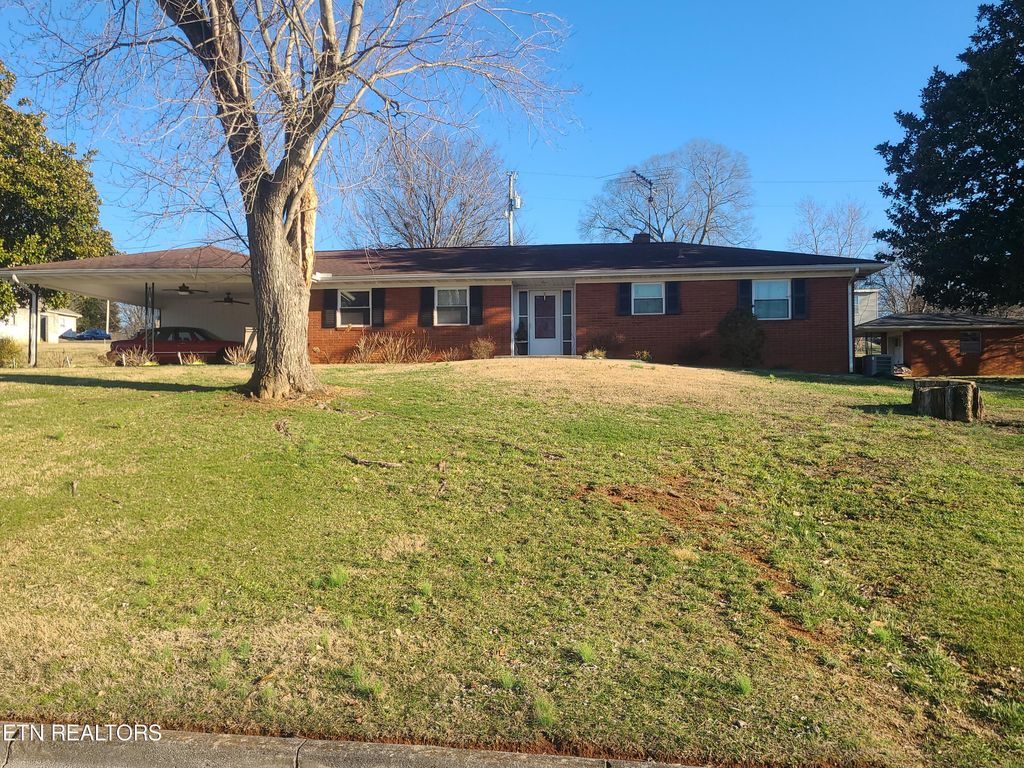 Photo of 135 W West Bell St, Alcoa, TN 37701 (MLS # 1252603)