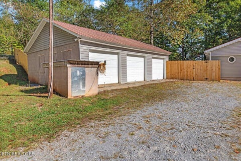 Tiny photo for 445 County Road 439, Athens, TN 37303 (MLS # 1359609)