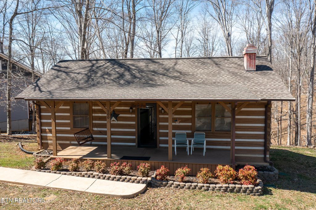 Photo of 100 Sioux Lane, Byrdstown, TN 38549 (MLS # 1334101)