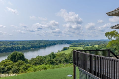 Tiny photo for 645 Fort Hill St, Loudon, TN 37774 (MLS # 1349887)