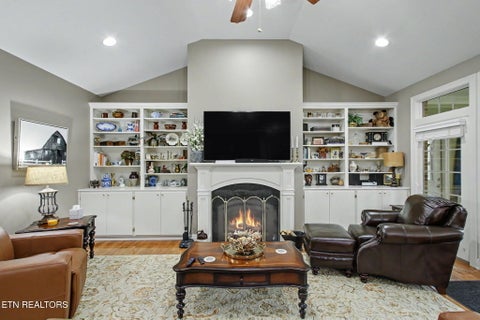 Tiny photo for 645 Fort Hill St, Loudon, TN 37774 (MLS # 1349887)