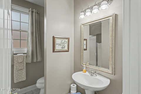 Tiny photo for 645 Fort Hill St, Loudon, TN 37774 (MLS # 1349887)