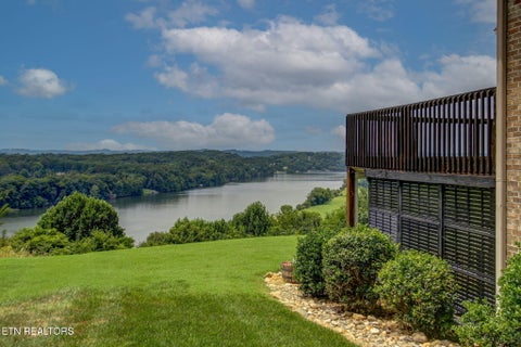 Tiny photo for 645 Fort Hill St, Loudon, TN 37774 (MLS # 1349887)
