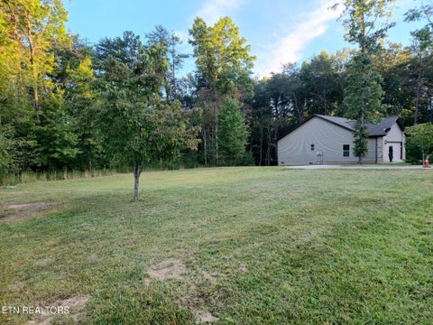 Photo of 227 Thrushwood Drive, Crossville, TN 38558 (MLS # 1357436)