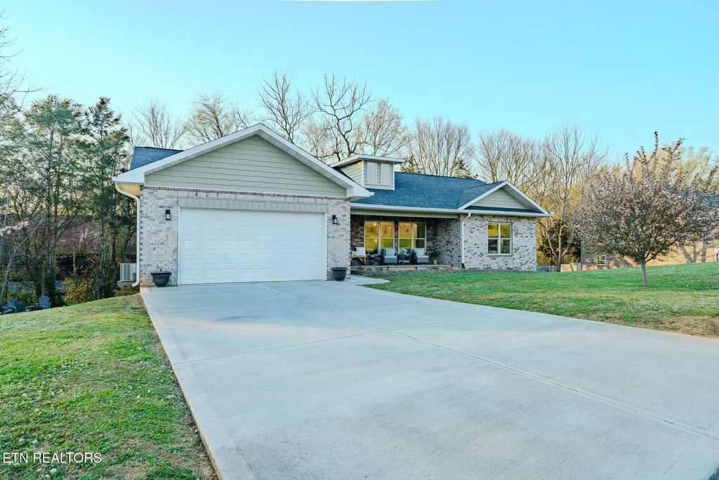 Photo of 1811 Ally Lane, Sevierville, TN 37876 (MLS # 1334645)