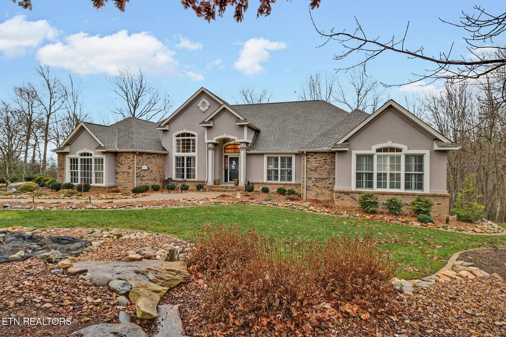 Photo of 33 Hemlock Court, Crossville, TN 38558 (MLS # 1324636)