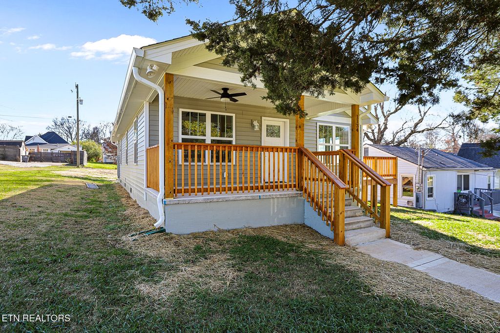 Photo of 1134 Rider Ave, Knoxville, TN 37917 (MLS # 1323354)