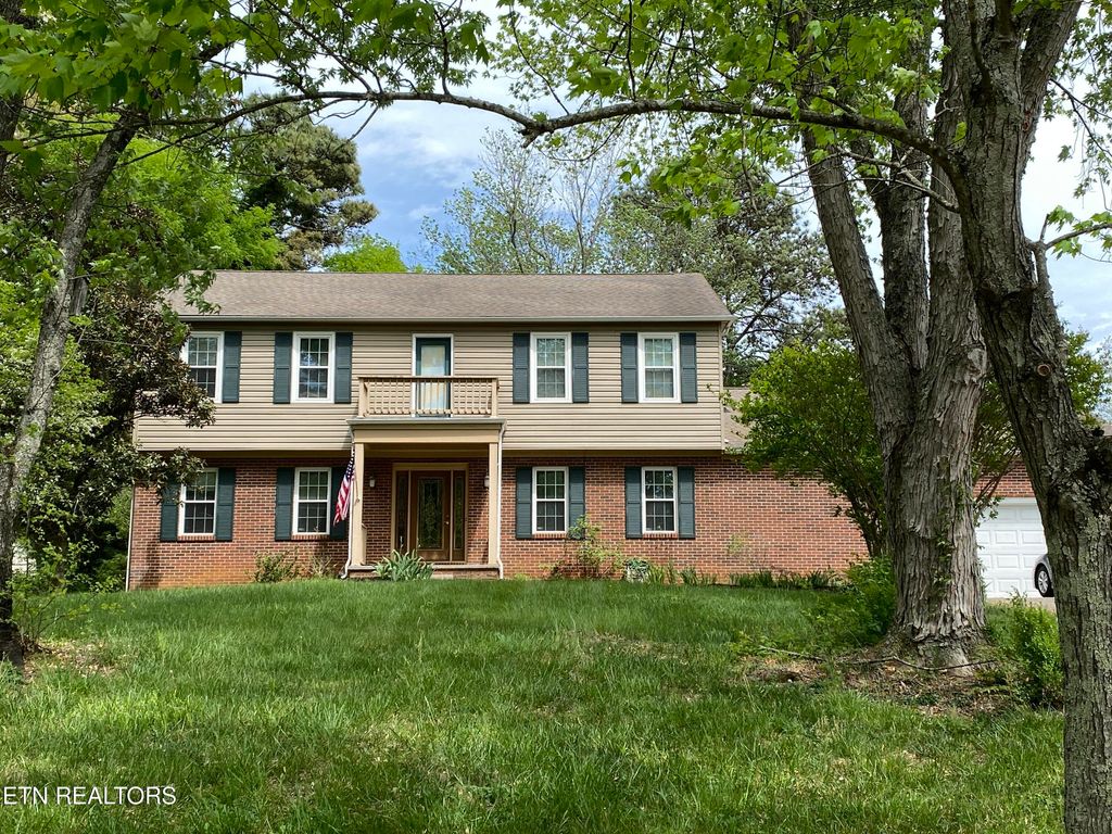 Photo of 616 Plainfield Rd, Knoxville, TN 37923 (MLS # 1337360)