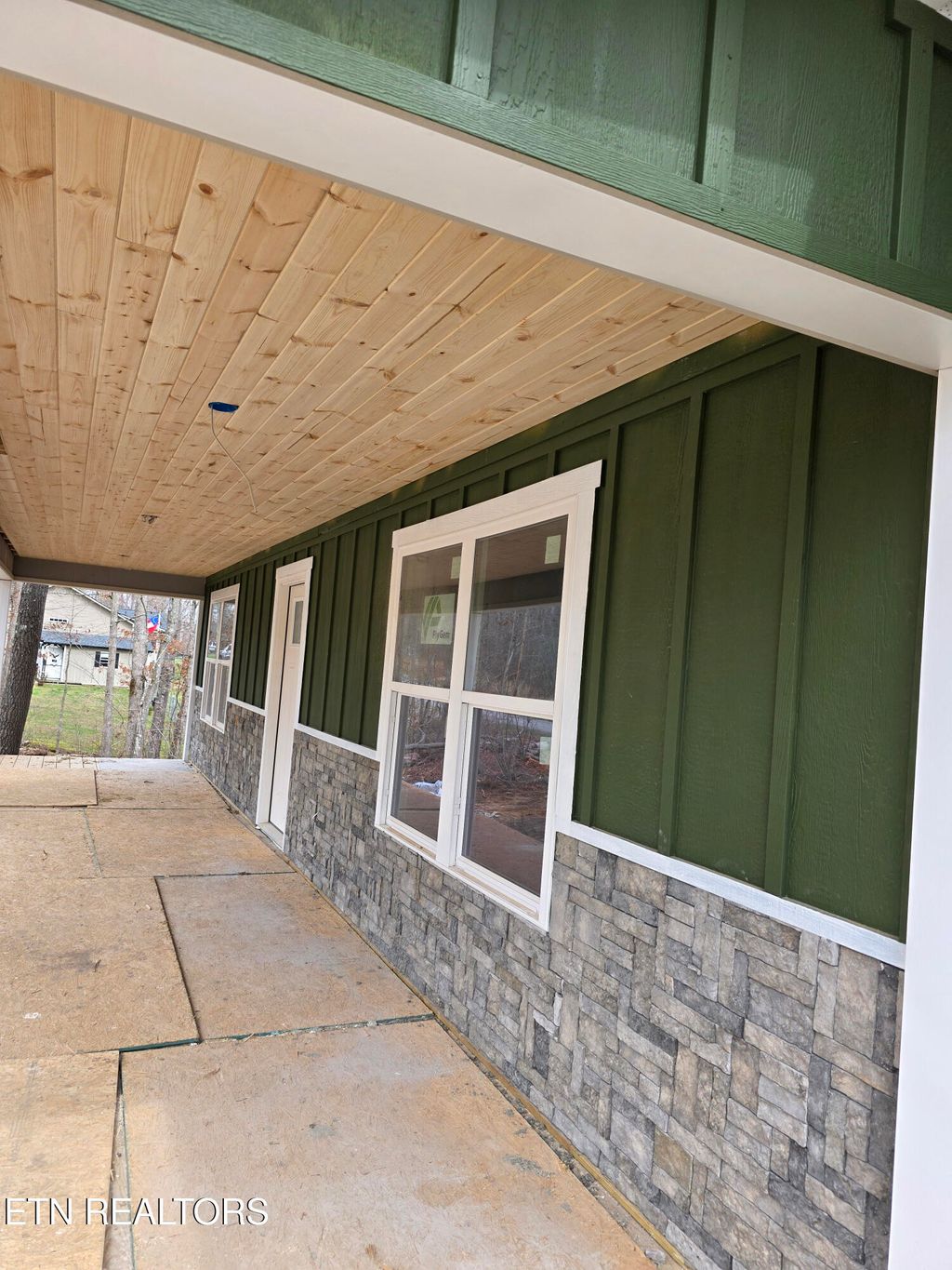 Photo of 118 Chickasaw Dr Drive, Crossville, TN 38572 (MLS # 1325162)