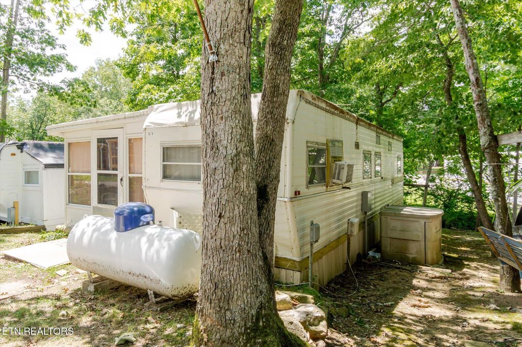 Photo of 80 Hollow Log Tr, Crossville, TN 38572 (MLS # 1312103)