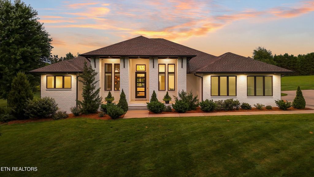 Photo of 125 Cedar Ridge Lane, Crossville, TN 38555 (MLS # 1309934)