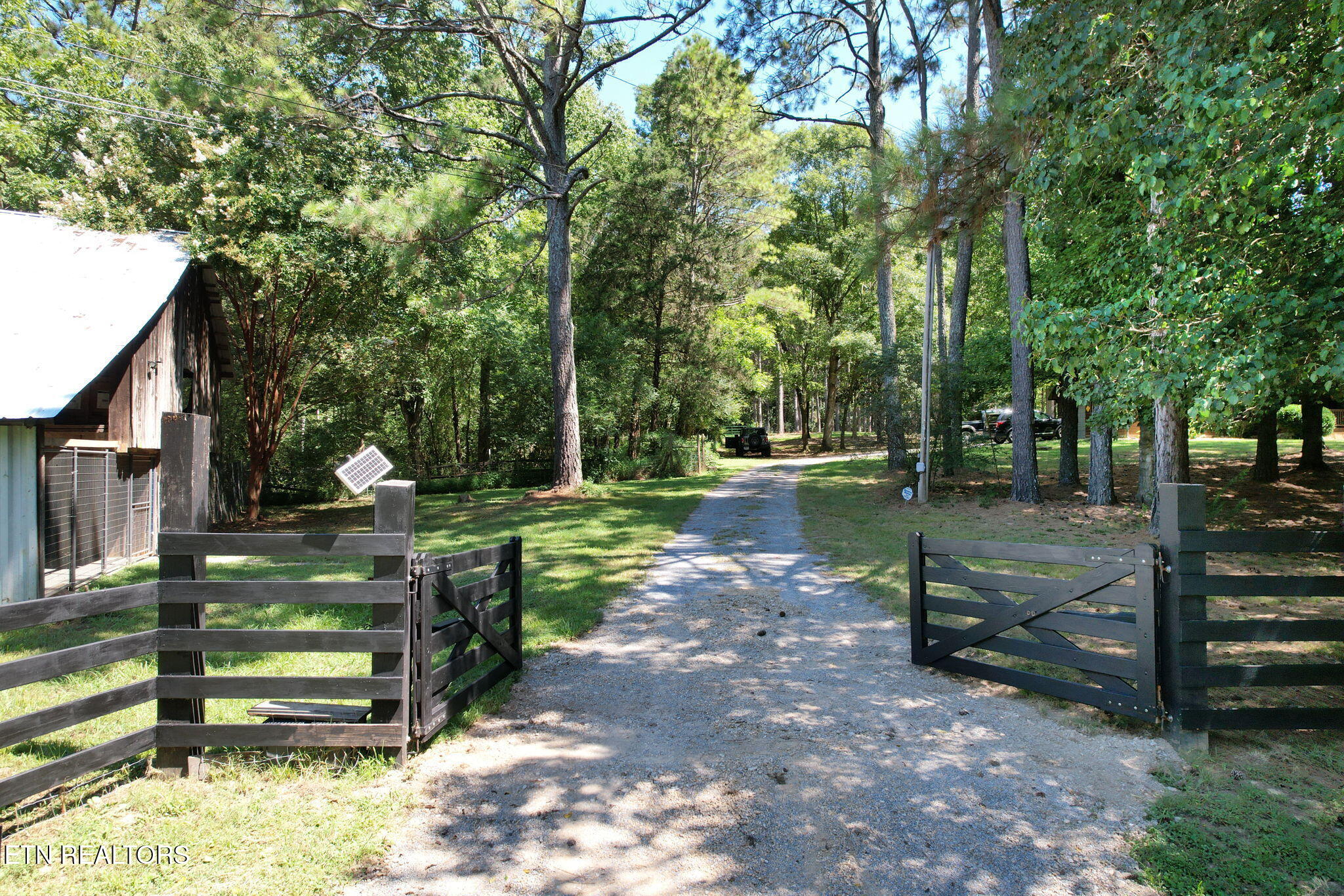 303 SE Frazier Rd