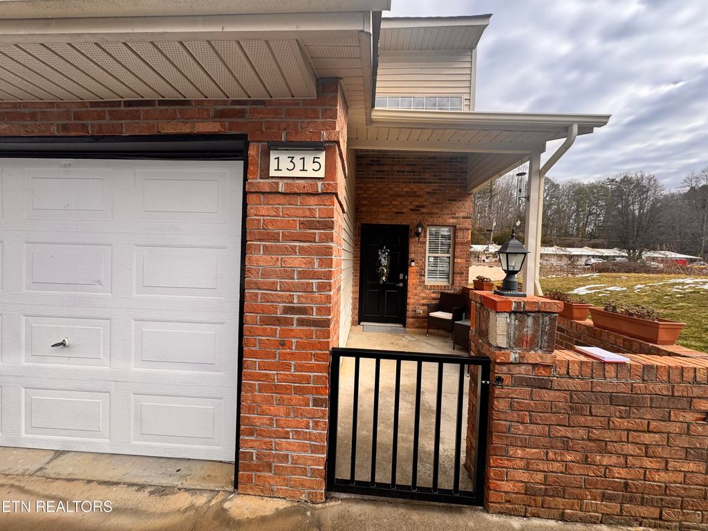 Photo of 1315 Mountain Meadows Way #8, Sevierville, TN 37862 (MLS # 1328865)