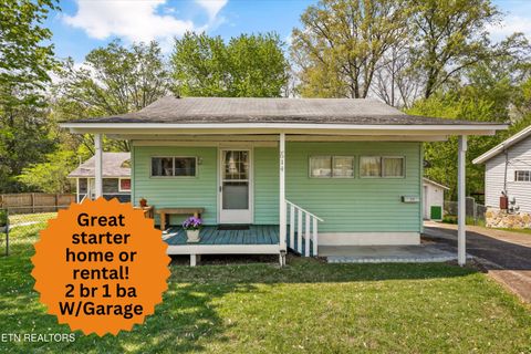 Photo of 614 W Outer Drive, Oak Ridge, TN 37830 (MLS # 1336102)