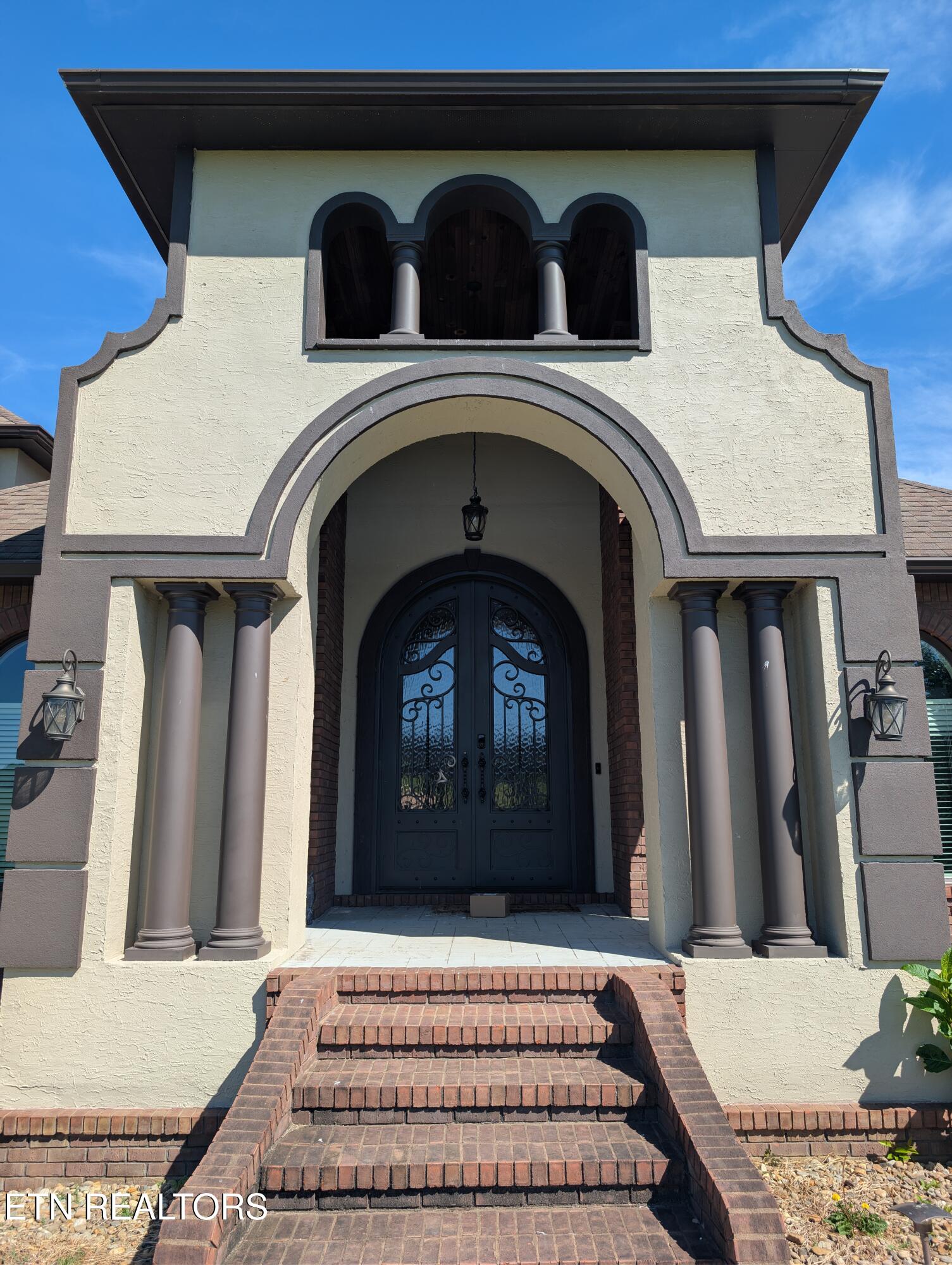 127 Ashley Court
