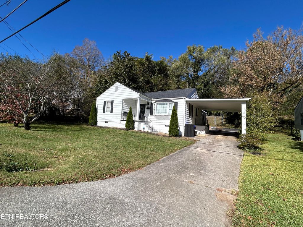 Photo of 650 Robertsville Rd, Oak Ridge, TN 37830 (MLS # 1324802)