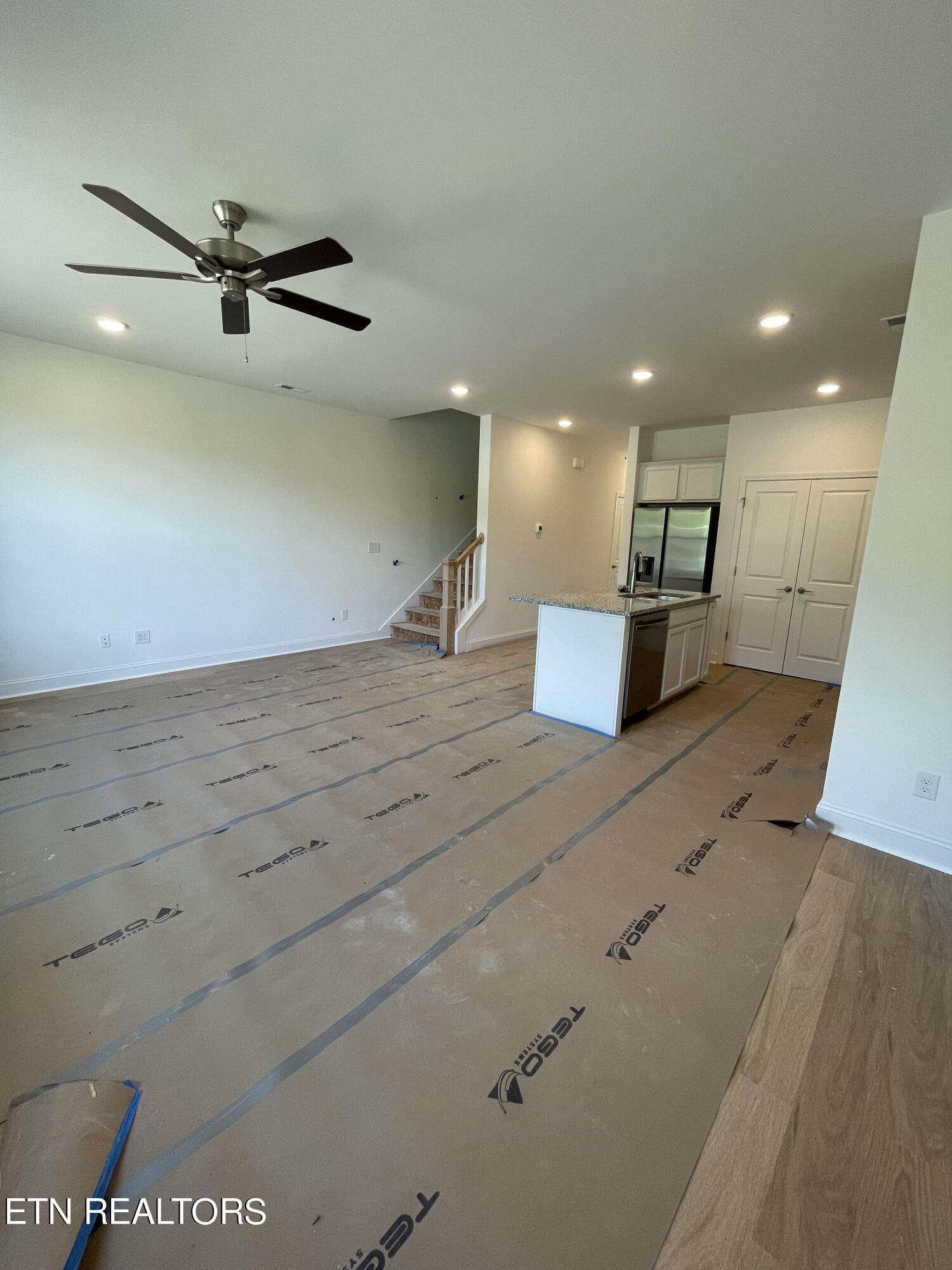 9164 Rolling Stone Way