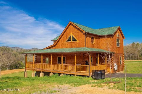 Photo of 3730 Heritage Hills Drive, Pigeon Forge, TN 37863 (MLS # 1336576)