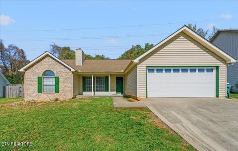 Photo of 8765 Brucewood Lane, Knoxville, TN 37923 (MLS # 1349567)