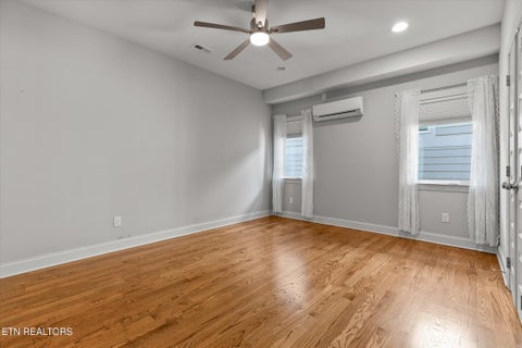 Tiny photo for 1406 Hamilton Ave, Chattanooga, TN 37405 (MLS # 1359682)