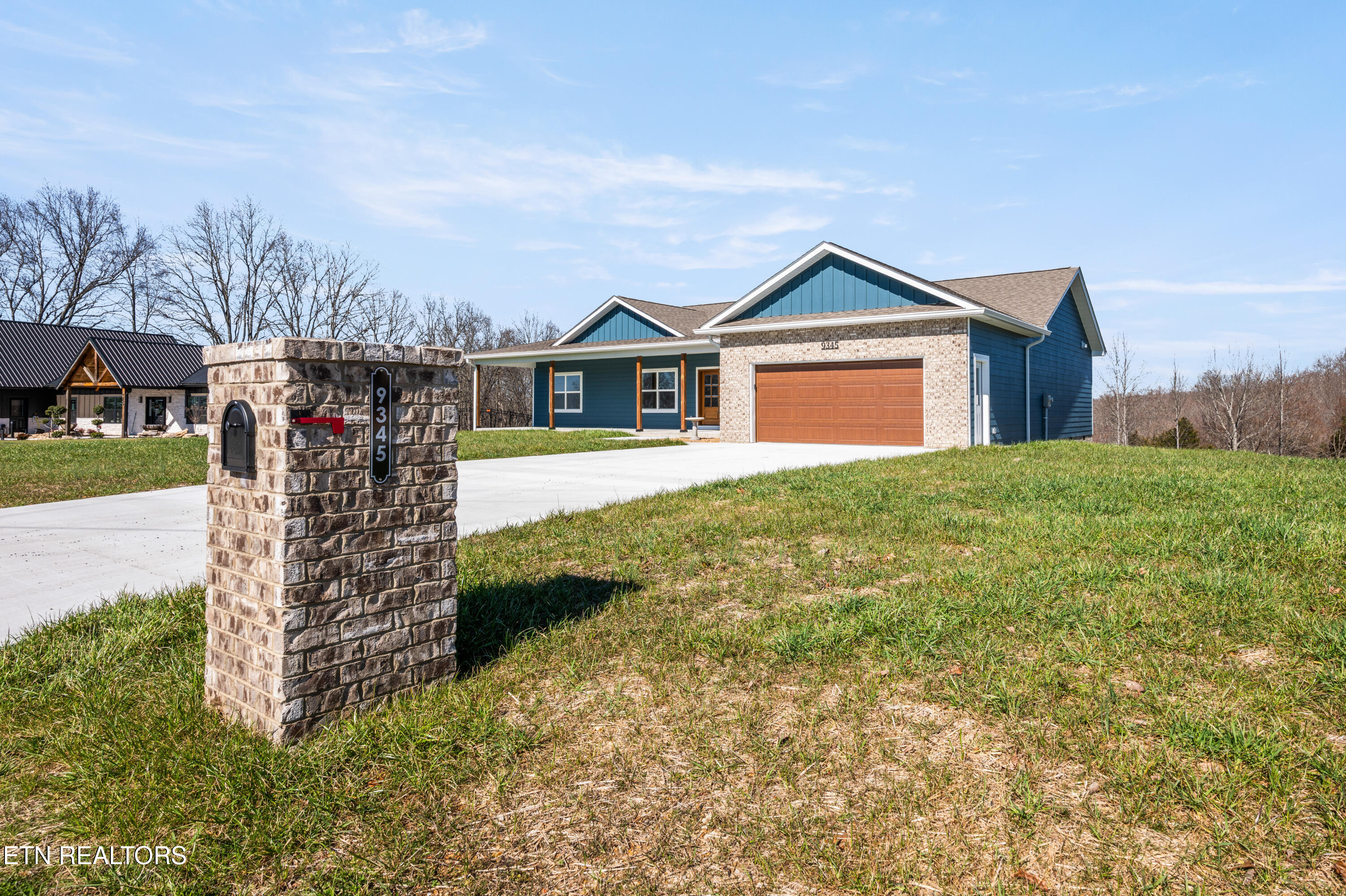 9345 Fox Hill Rd