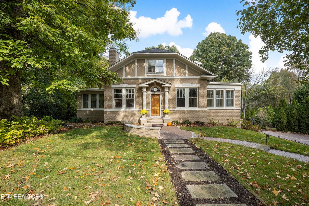 Photo of 3835 Woodhill Place, Knoxville, TN 37919 (MLS # 1243889)