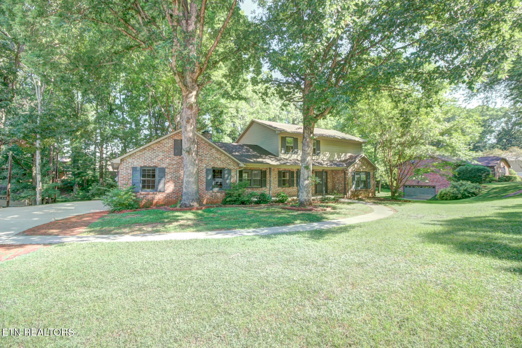 7917 Camberley Drive - Photo 2