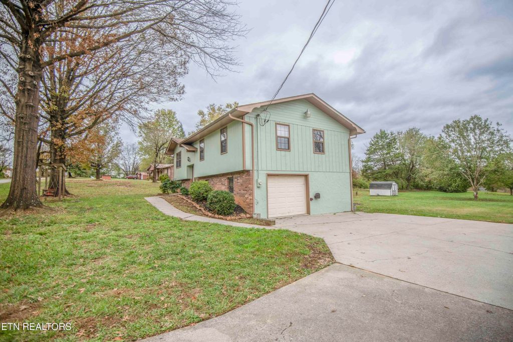 Photo of 445 Kinser Lane, Greenback, TN 37742 (MLS # 1282205)