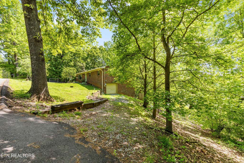 Photo of 912 Lester Rd, Knoxville, TN 37920 (MLS # 1299232)
