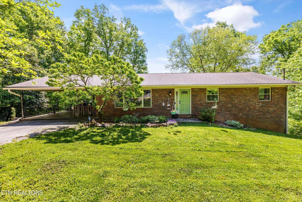 Photo of 912 Lester Rd, Knoxville, TN 37920 (MLS # 1299232)